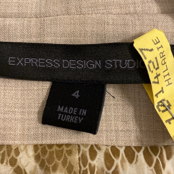 Express Design Studio lined Jacket size 4  Suit pants are size 2 - Picture 3 of 5